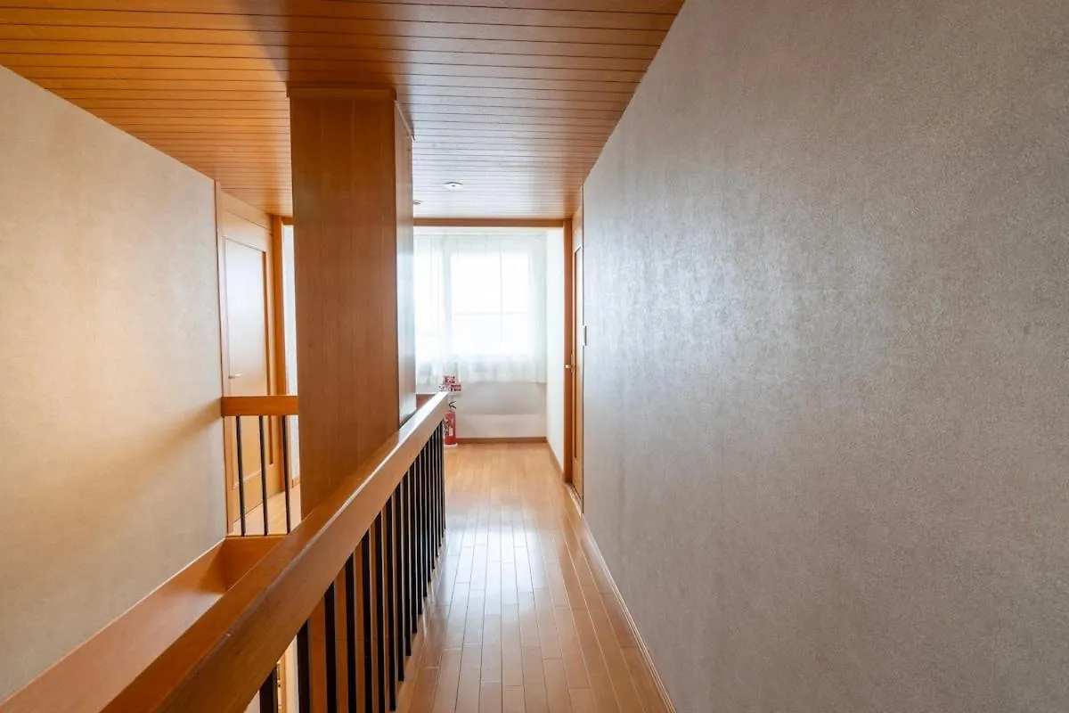 Green Hills Sapporo 5 Bedroom 10 Beds 2 Bath 2 Free Parking Spaces Japón